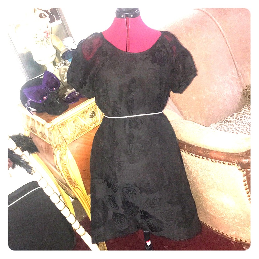 🥀Black Rose Burnout Babydoll🥀